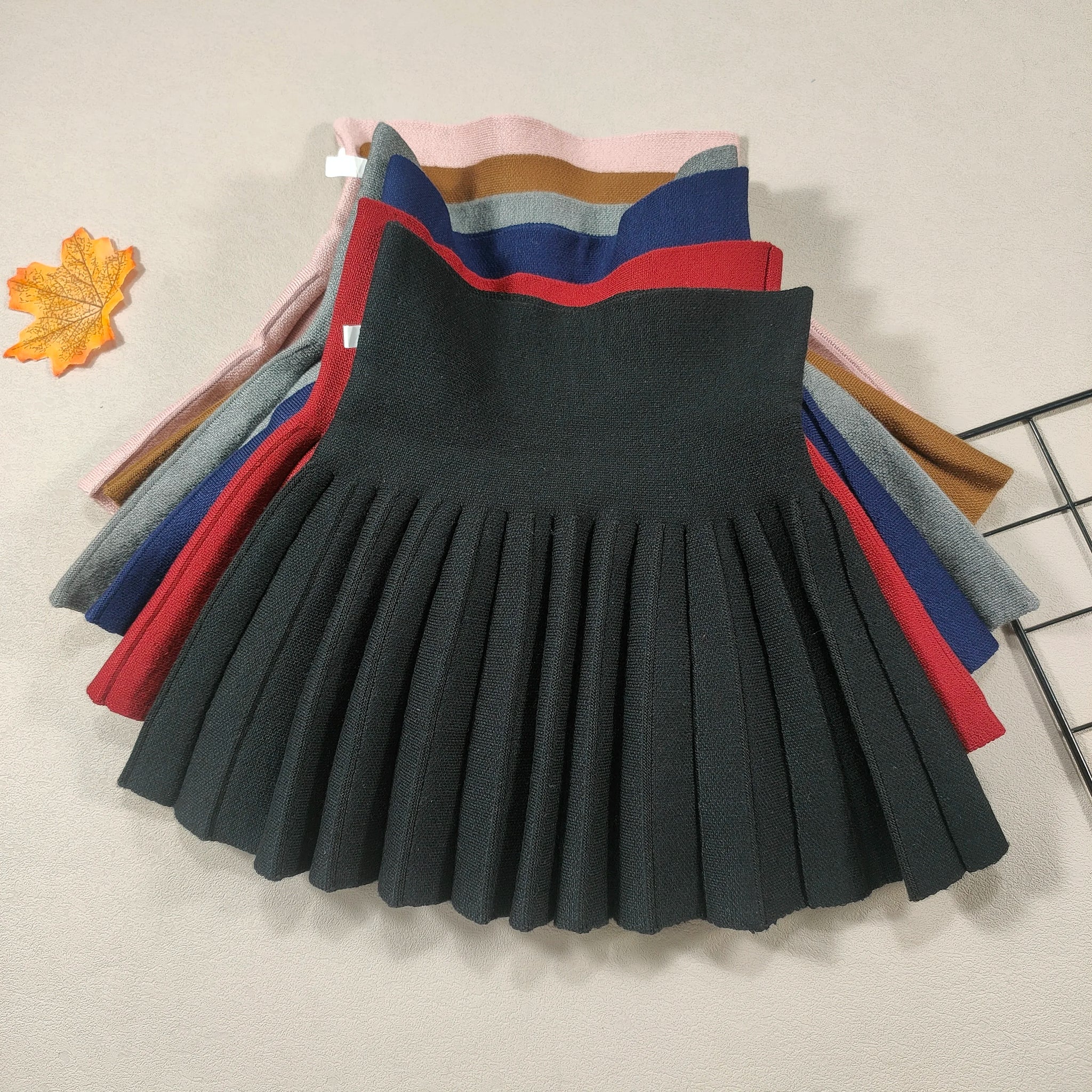 Kids Skirt  Girls' Pleated Skirt Solid Sweet Pink Beach Skirt Black Cute Mini Skirt Slim Fit Baby Princess Skirt 2-12 Years