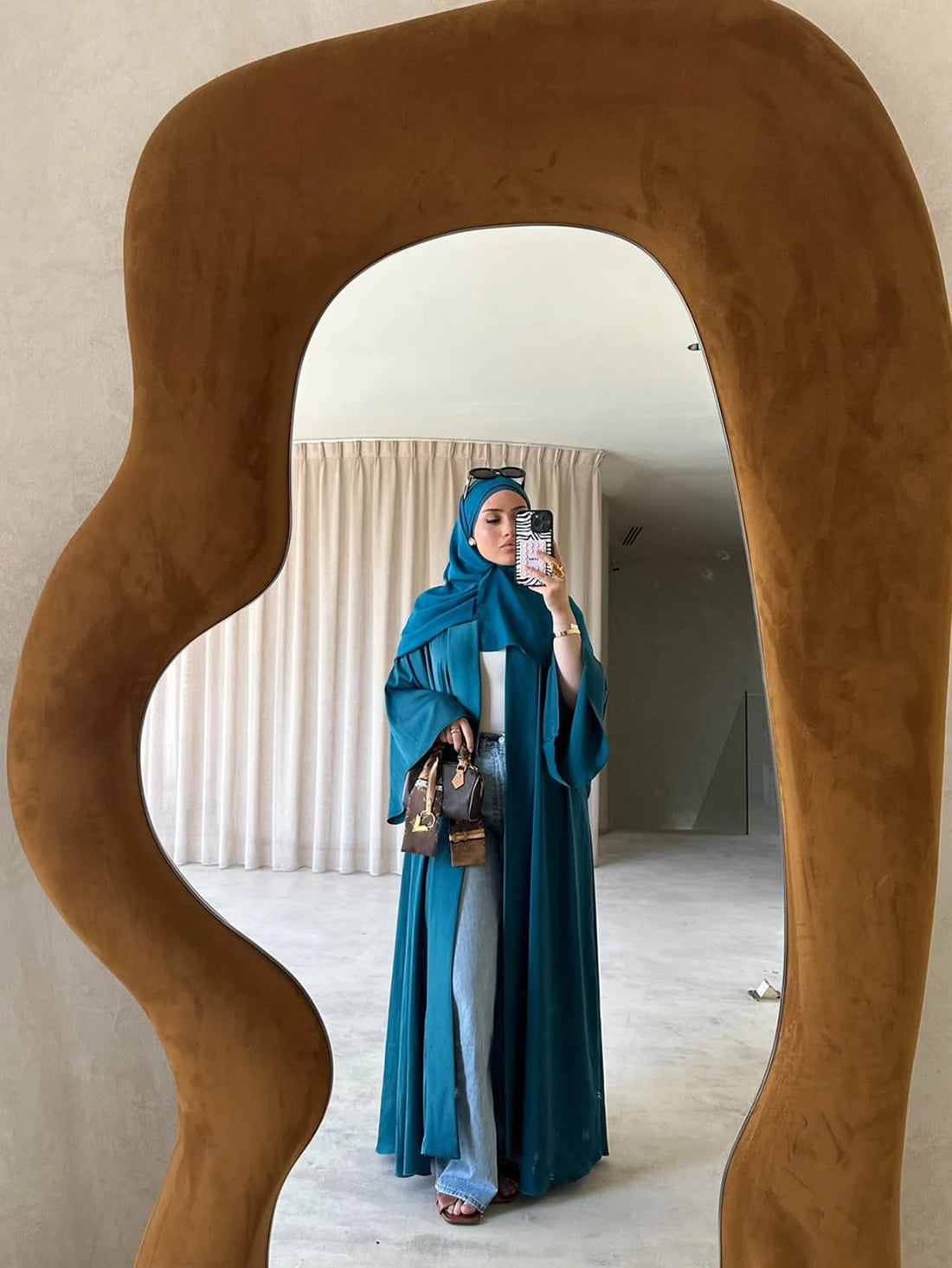Middle Eastern fashion women's solid color simple and elegant cardigan abaya
